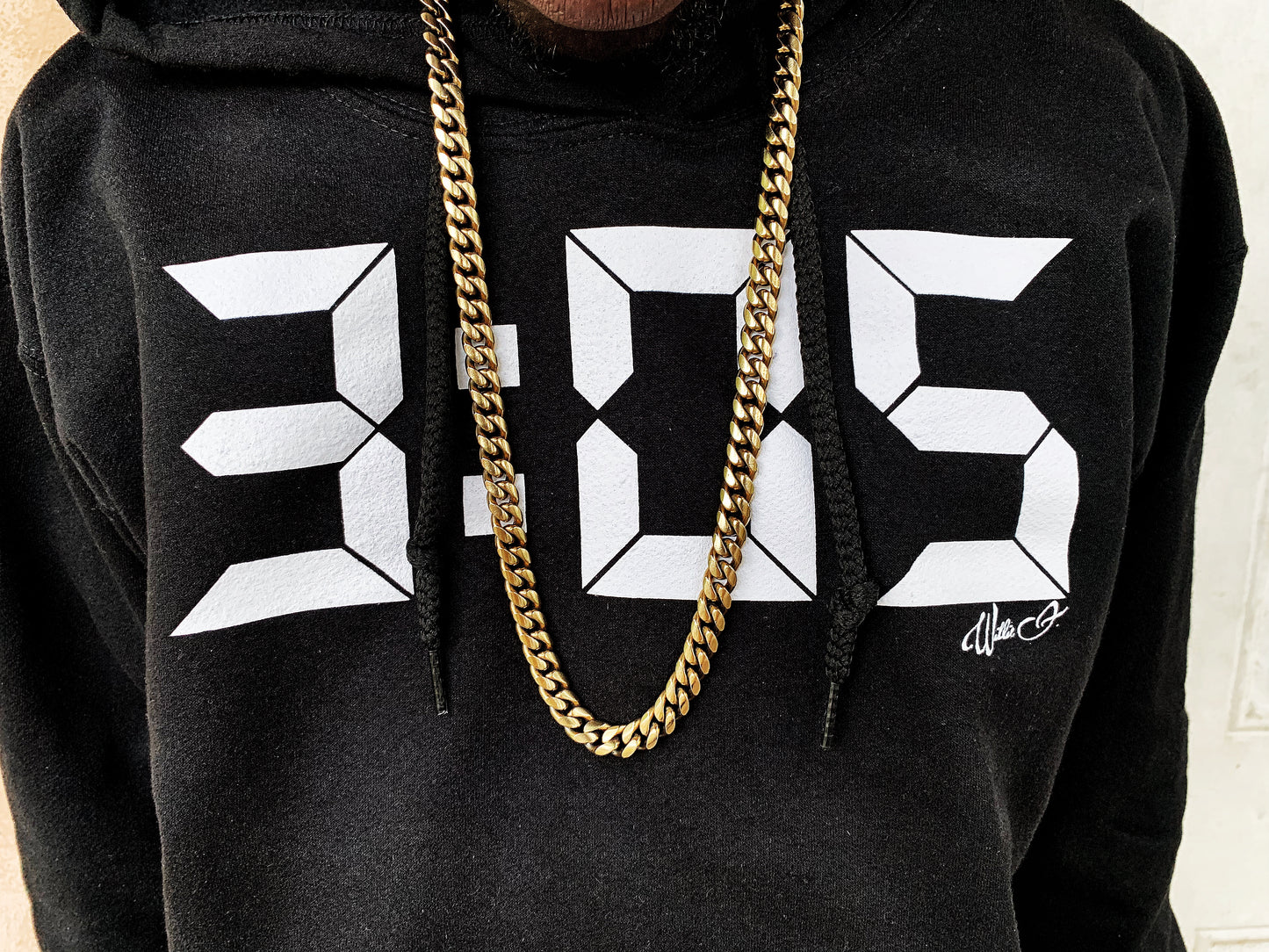 3:05 CLASSIC HOODIE